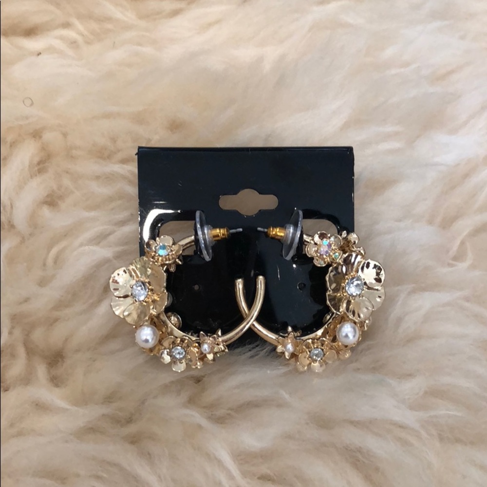 NEW Faux gold hoop earrings